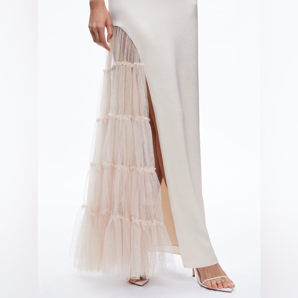 Alice + Olivia Ryn Ivory Open Back Tulle Slit Maxi Gown - Picture 4 of 8
